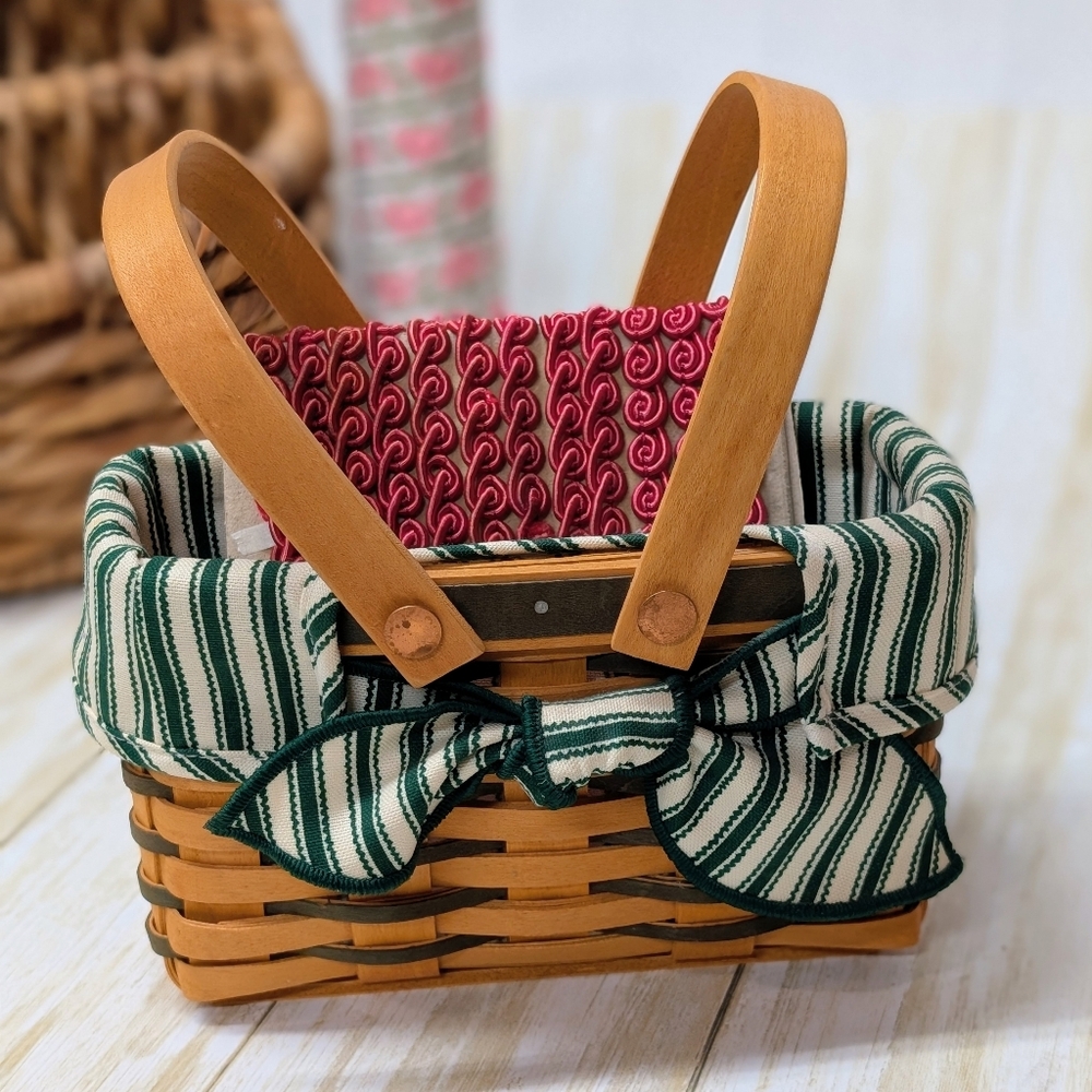 LONGABERGER Picture Perfect Sweetheart Series Basket - Picture 3 of 12